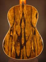Guitarra de madera de Ebano